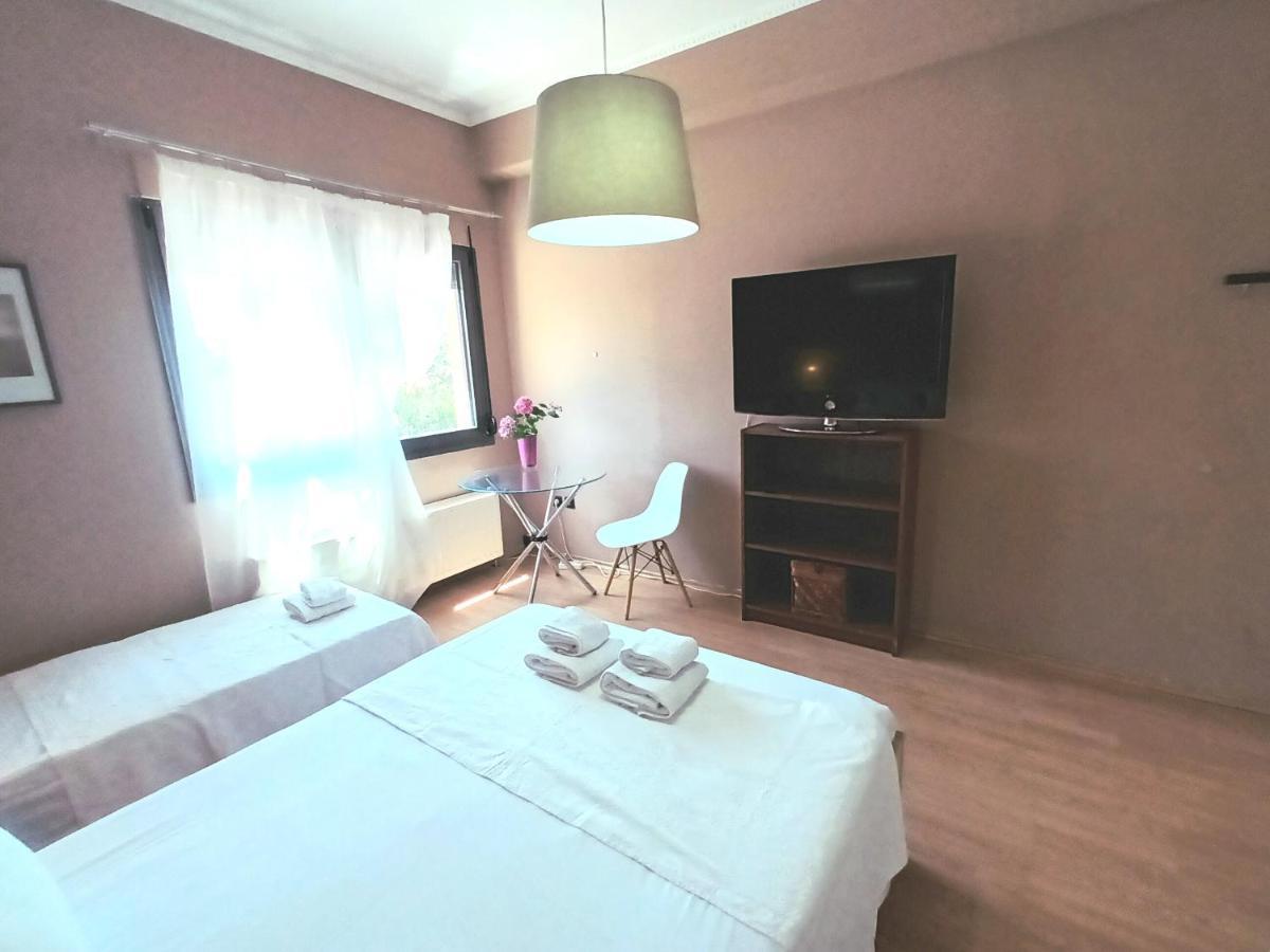 Crystal - Apartment With Garden & Parking Komotiní Kültér fotó